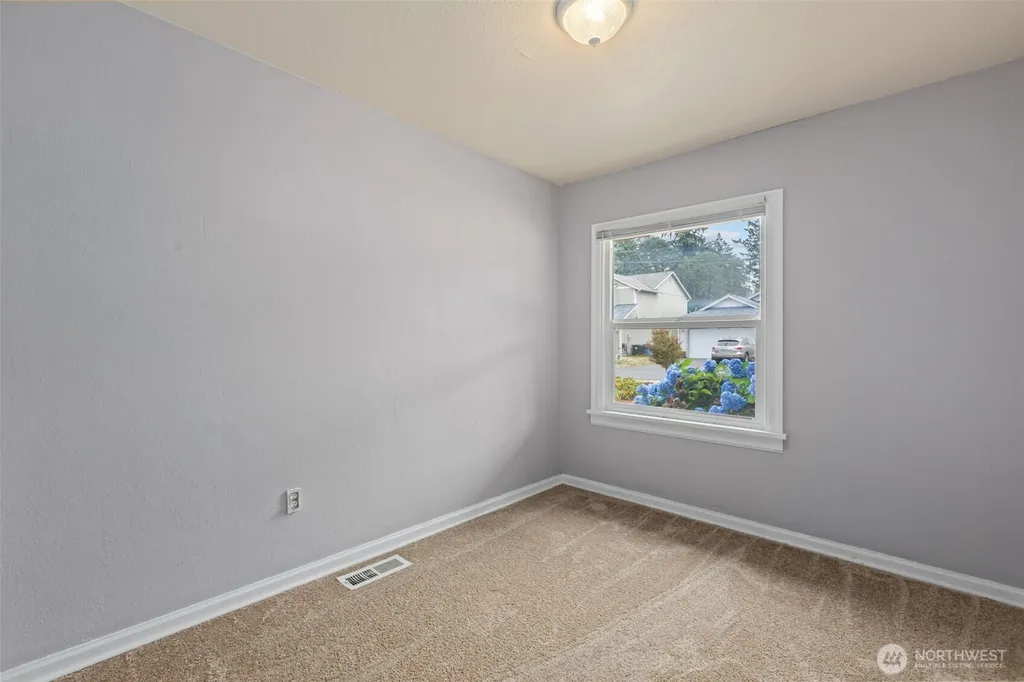12912 Naomilawn Drive SW Lakewood WA 98498