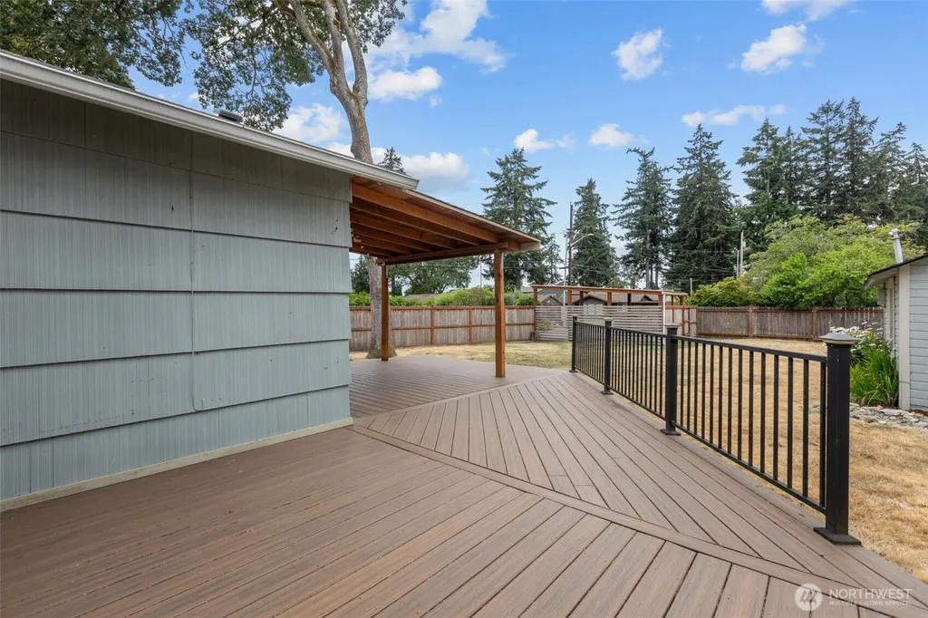 12912 Naomilawn Drive SW Lakewood WA 98498