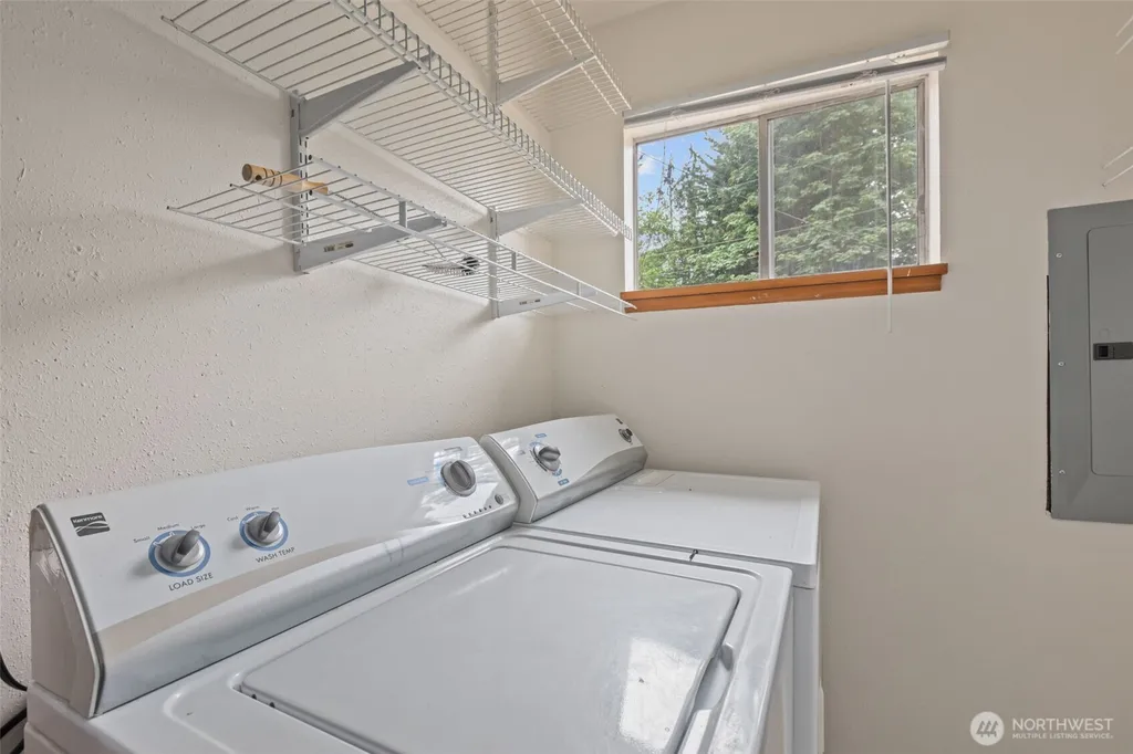 12912 Naomilawn Drive SW Lakewood WA 98498