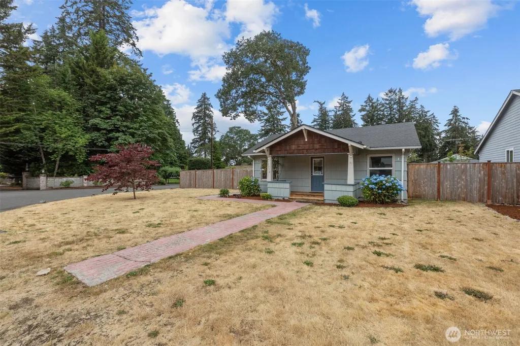 12912 Naomilawn Drive SW Lakewood WA 98498