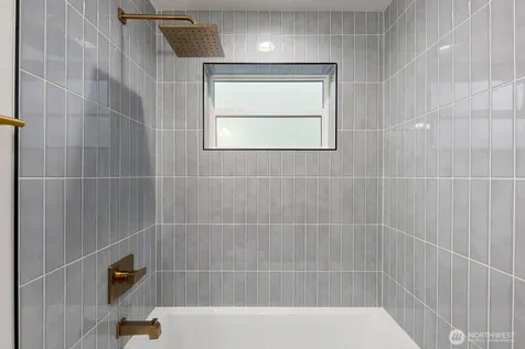 5921 32nd Avenue SW Seattle WA 98126