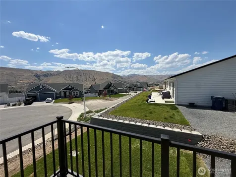 1576 6th Street SE East Wenatchee WA 98802