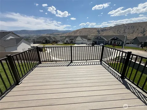 1576 6th Street SE East Wenatchee WA 98802