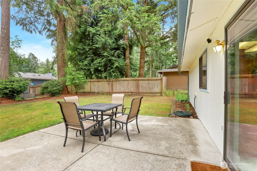 4060 Chinook Place NW Bremerton WA 98312