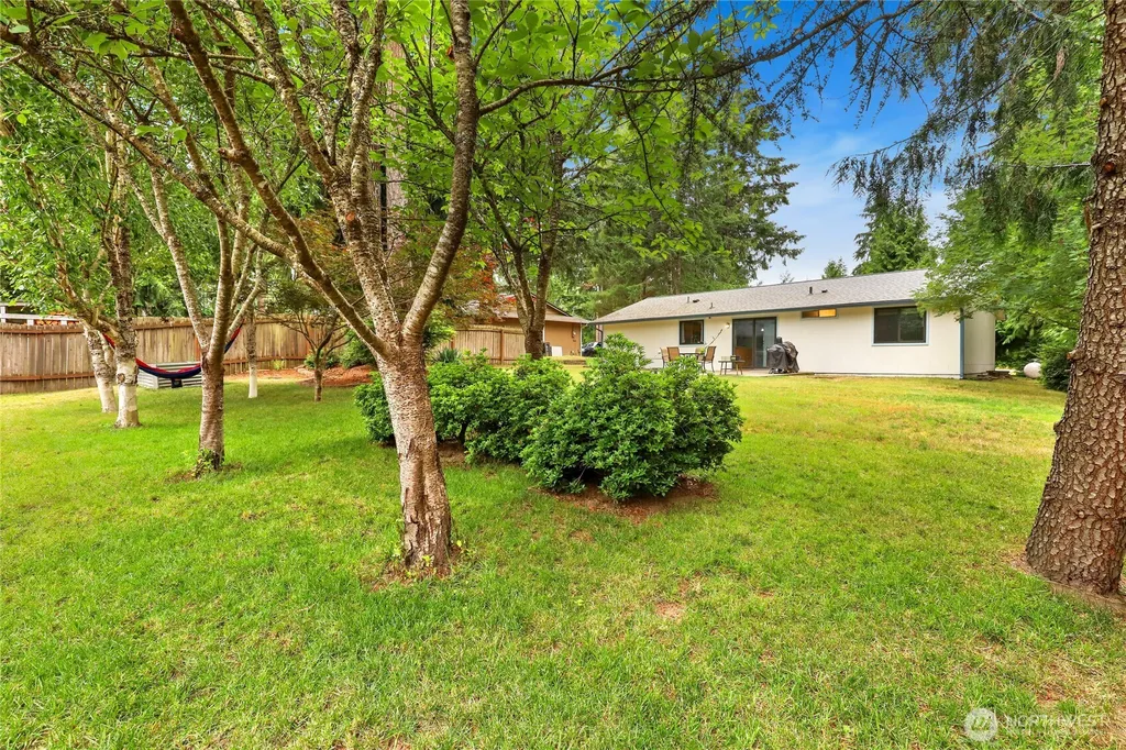 4060 Chinook Place NW Bremerton WA 98312