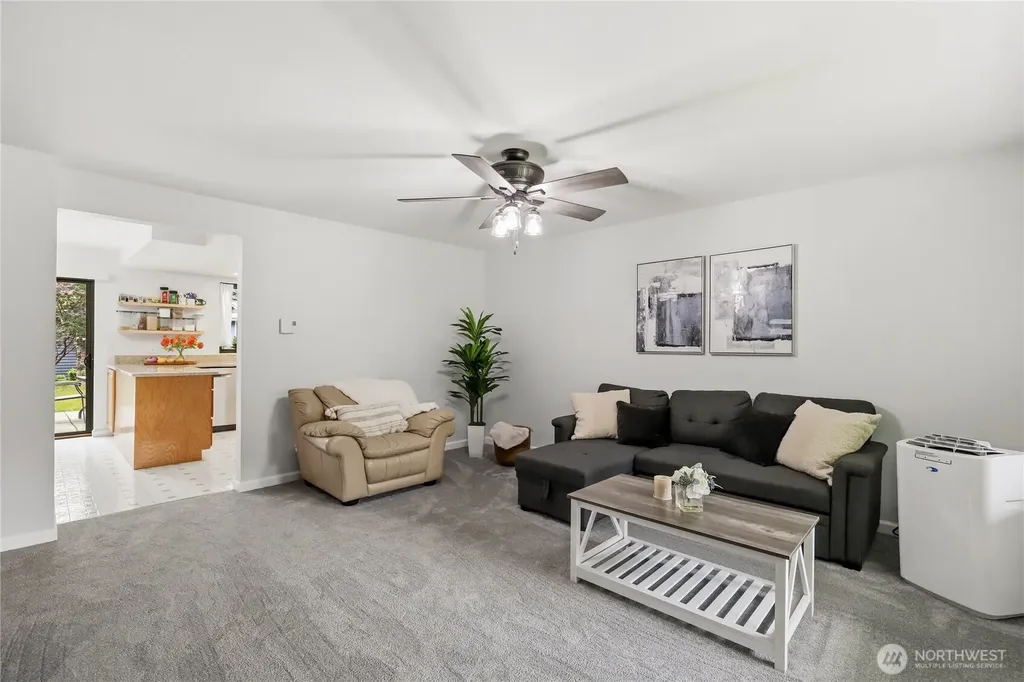 4060 Chinook Place NW Bremerton WA 98312