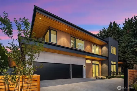 1028 89th Ave NE Bellevue WA 98004