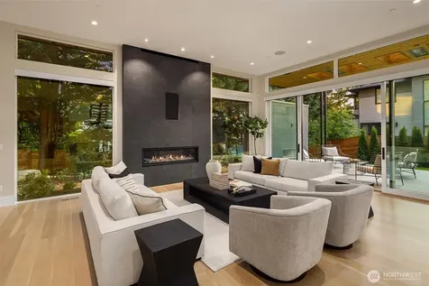 1028 89th Ave NE Bellevue WA 98004