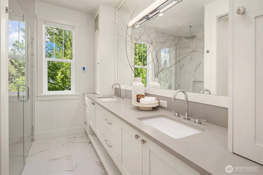 9331 126th Avenue NE Kirkland WA 98033
