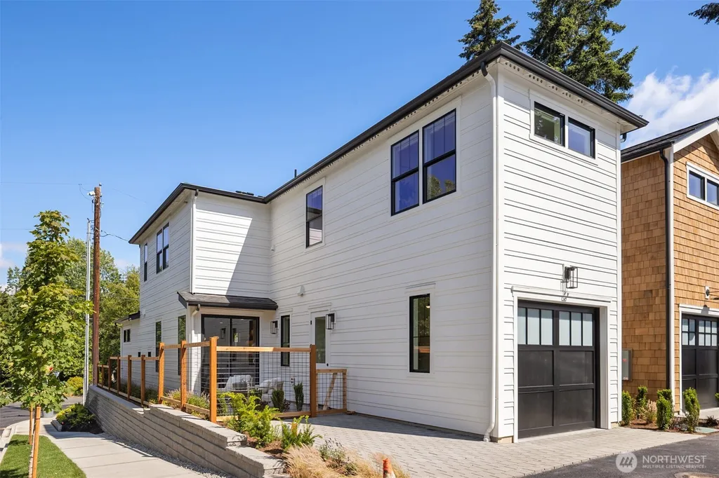 9331 126th Avenue NE Kirkland WA 98033
