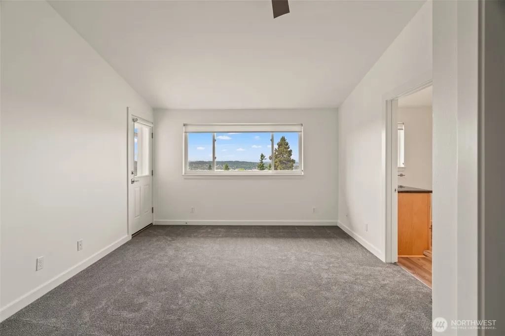 323 N 48th Street Seattle WA 98103