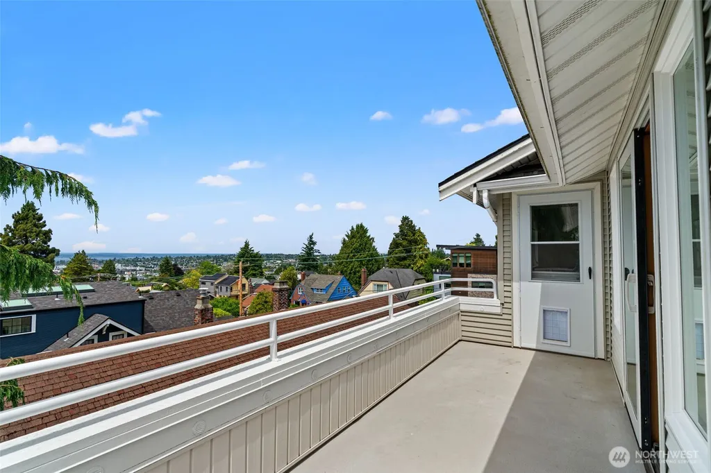 323 N 48th Street Seattle WA 98103