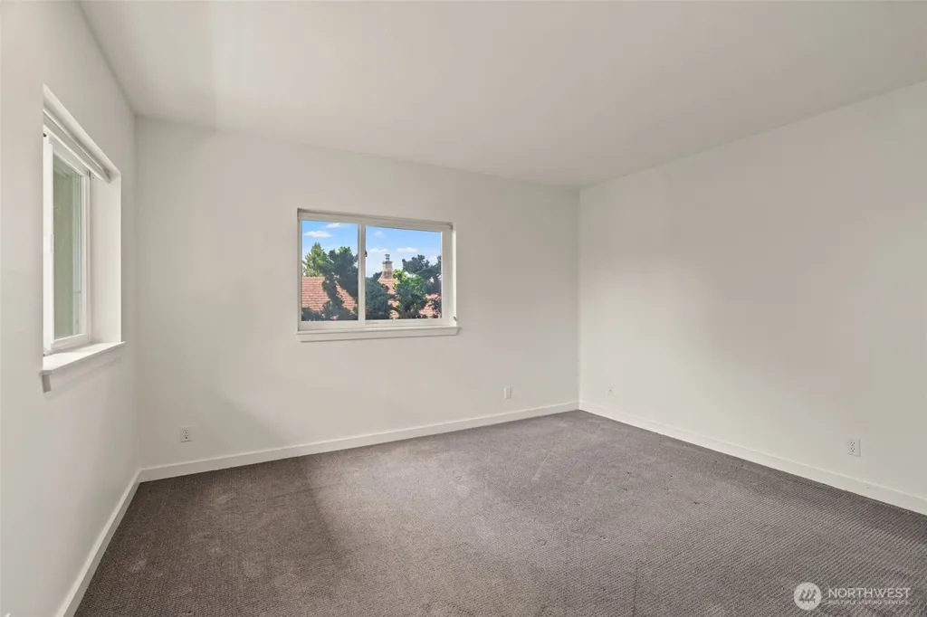 323 N 48th Street Seattle WA 98103