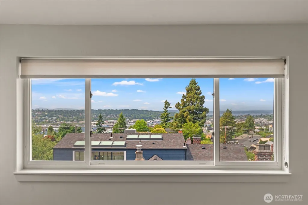 323 N 48th Street Seattle WA 98103