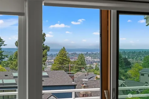 323 N 48th Street Seattle WA 98103