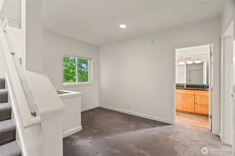 323 N 48th Street Seattle WA 98103
