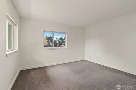 323 N 48th Street Seattle WA 98103