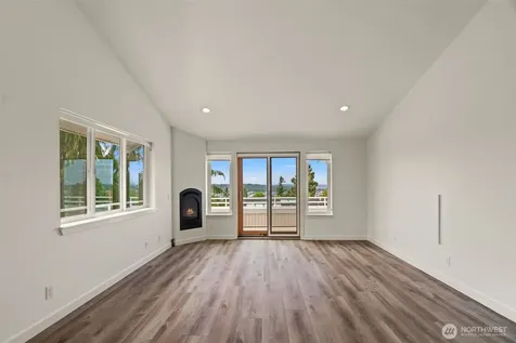 323 N 48th Street Seattle WA 98103