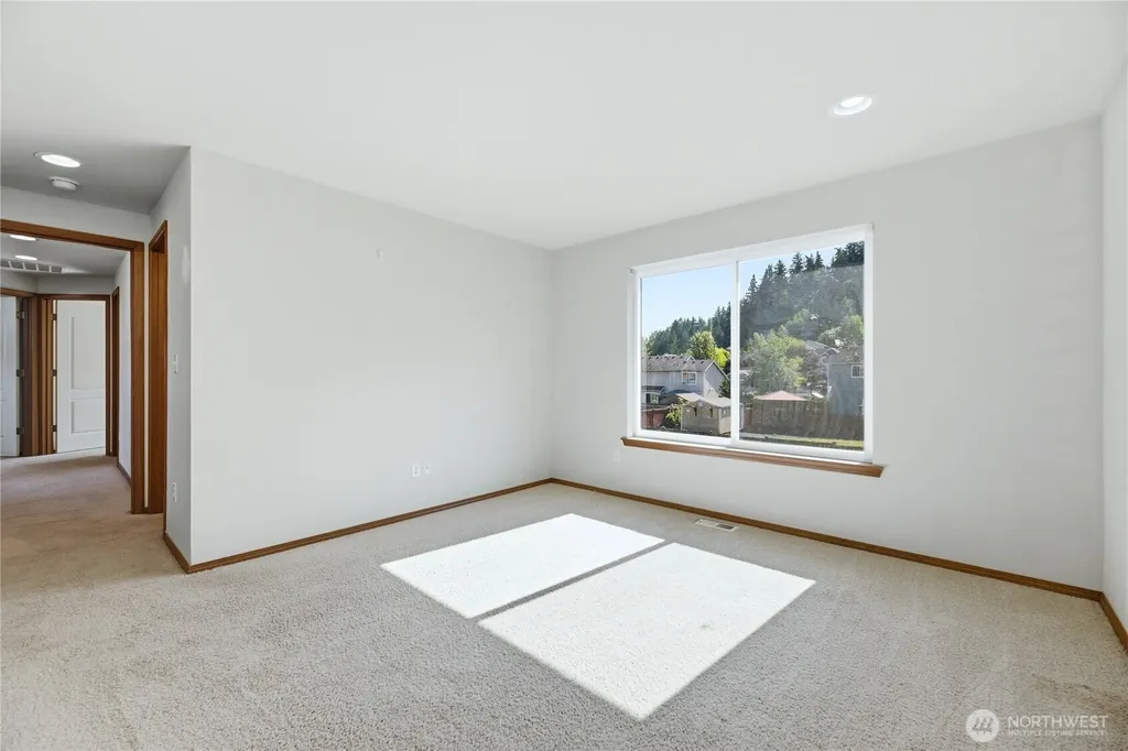 229 W Easton Avenue Eatonville WA 98328