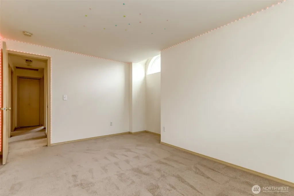 113 5th Avenue SW Pacific WA 98047