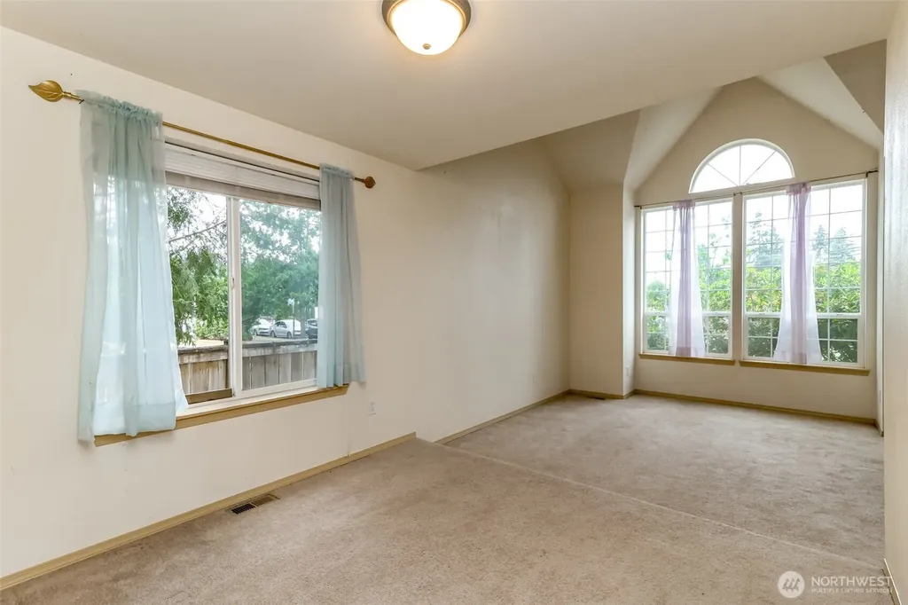 113 5th Avenue SW Pacific WA 98047