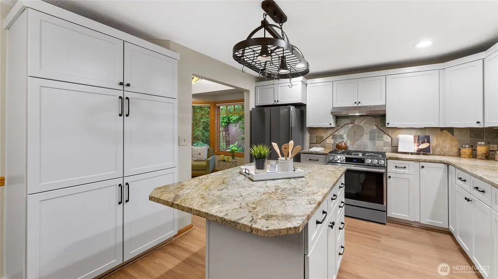 13829 101st Place NE Kirkland WA 98034