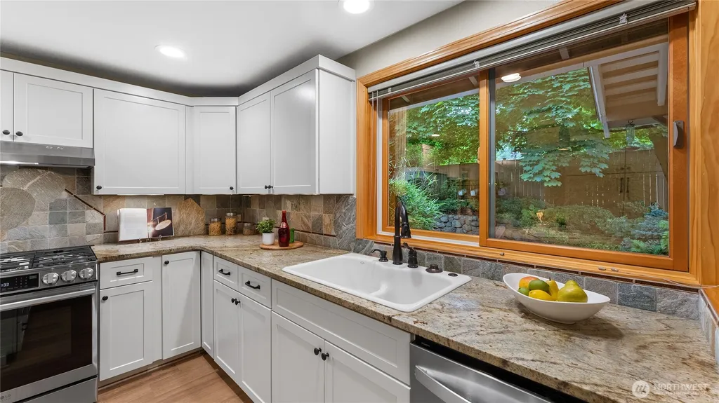 13829 101st Place NE Kirkland WA 98034