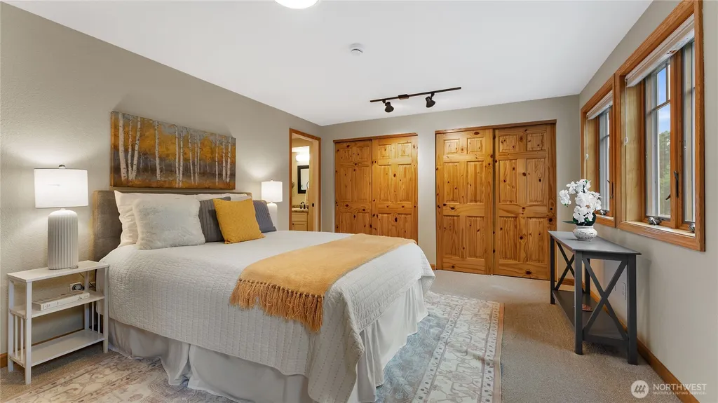 13829 101st Place NE Kirkland WA 98034