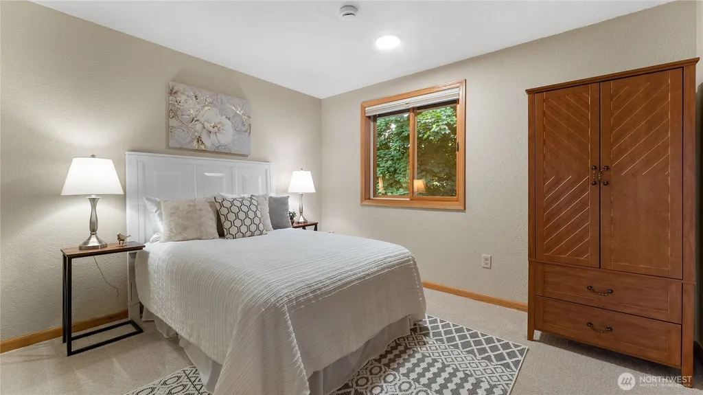 13829 101st Place NE Kirkland WA 98034