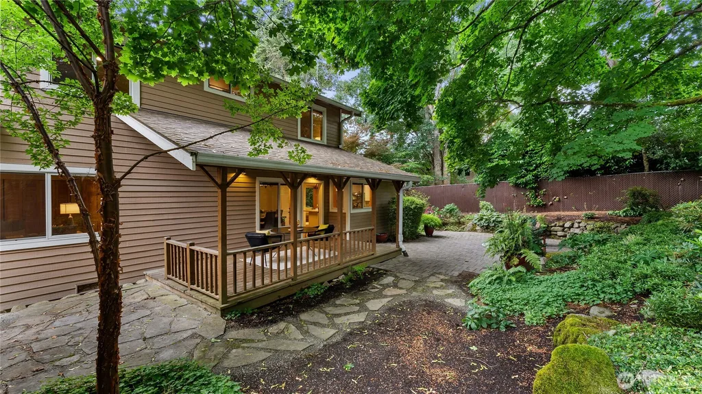 13829 101st Place NE Kirkland WA 98034