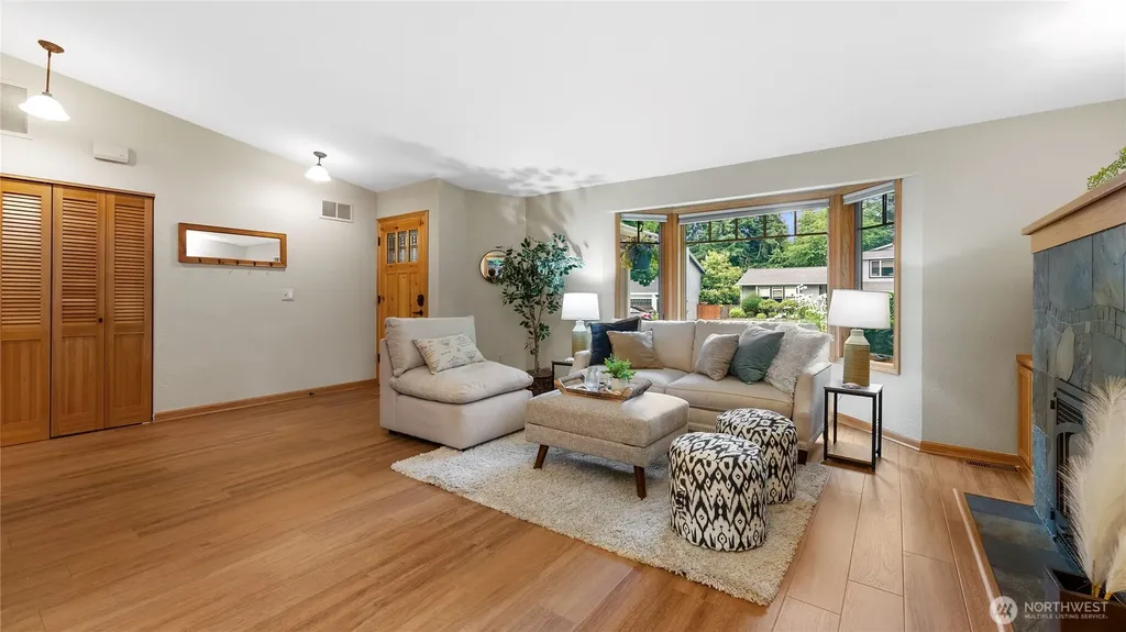 13829 101st Place NE Kirkland WA 98034