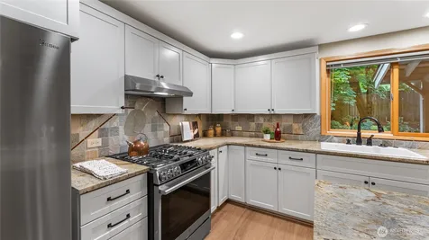 13829 101st Place NE Kirkland WA 98034
