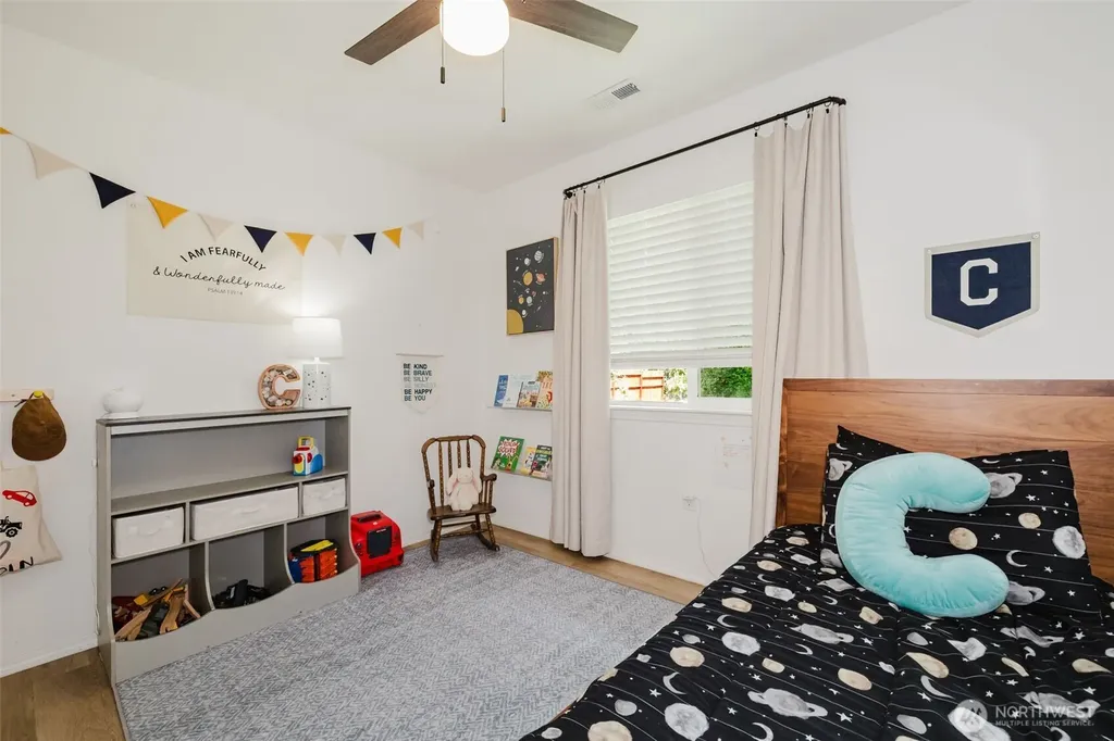 171 E Skylark Court Allyn WA 98524