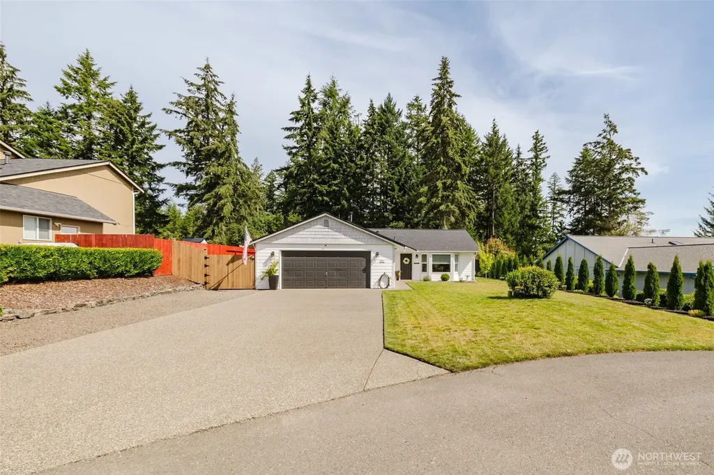 171 E Skylark Court Allyn WA 98524