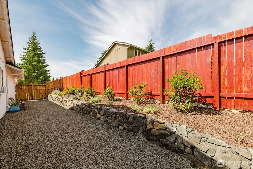 171 E Skylark Court Allyn WA 98524