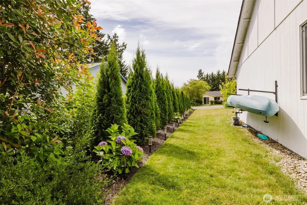 171 E Skylark Court Allyn WA 98524