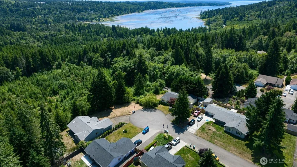 171 E Skylark Court Allyn WA 98524