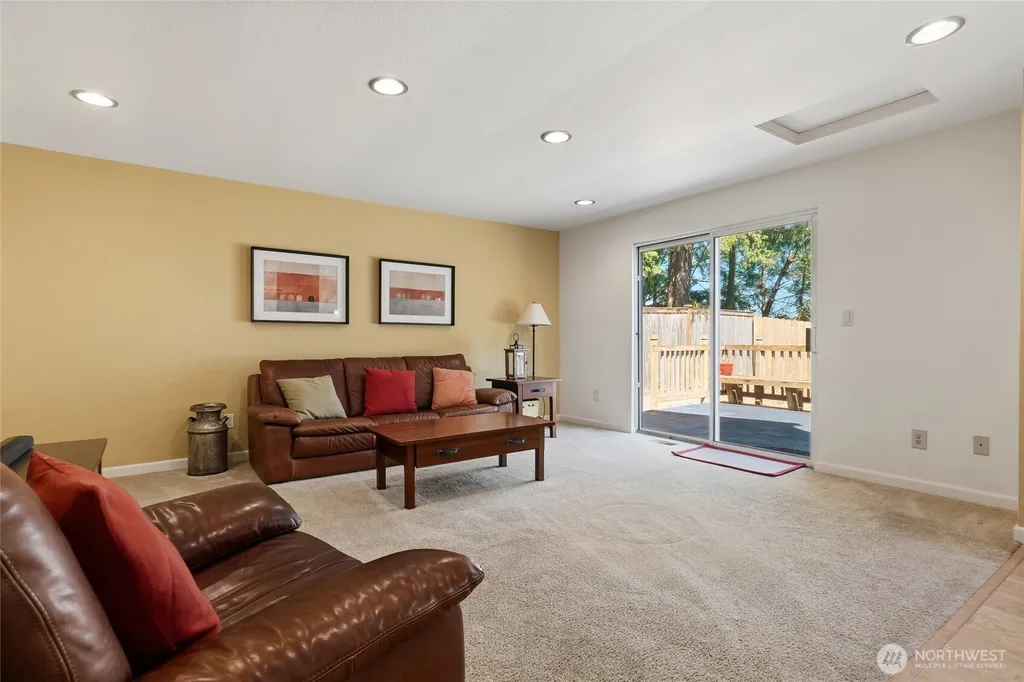 2114 Camas Avenue NE Renton WA 98056