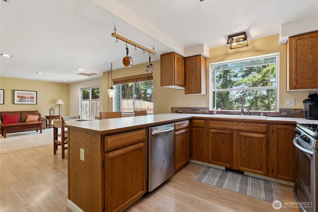 2114 Camas Avenue NE Renton WA 98056