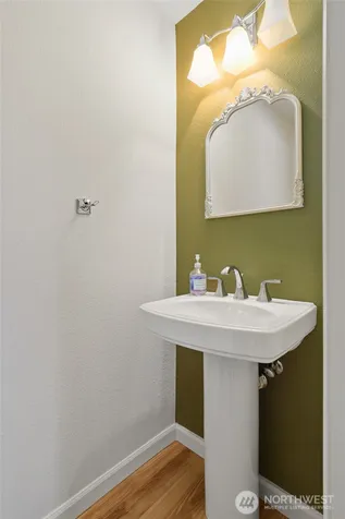 2114 Camas Avenue NE Renton WA 98056