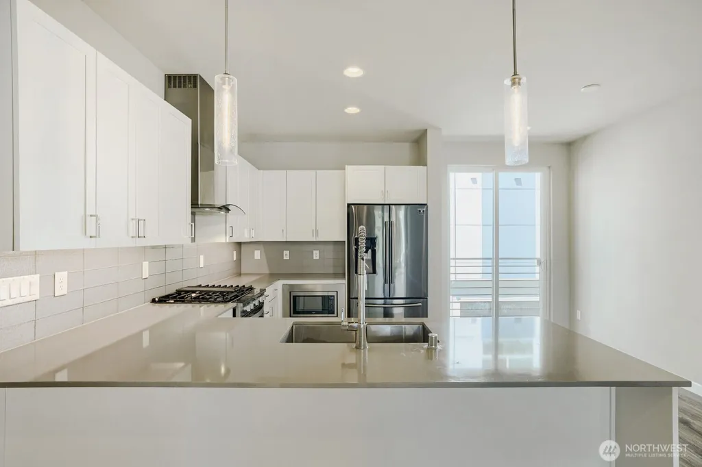 8607 22nd Place NE Seattle WA 98115
