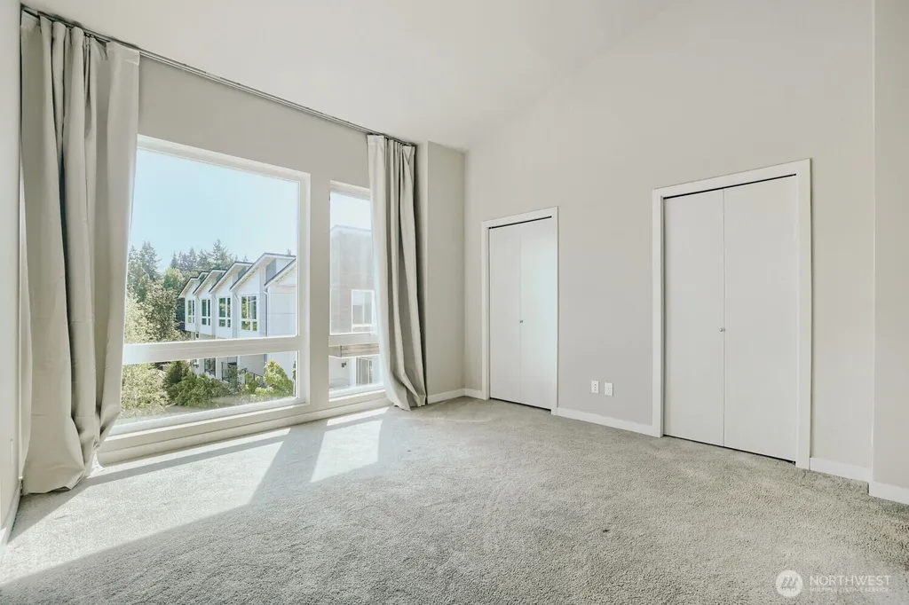 8607 22nd Place NE Seattle WA 98115