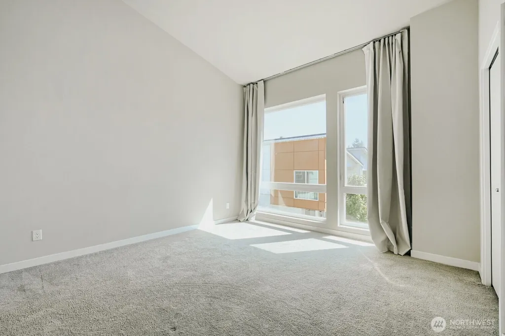 8607 22nd Place NE Seattle WA 98115