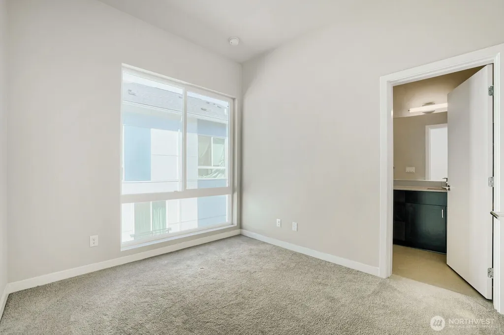 8607 22nd Place NE Seattle WA 98115