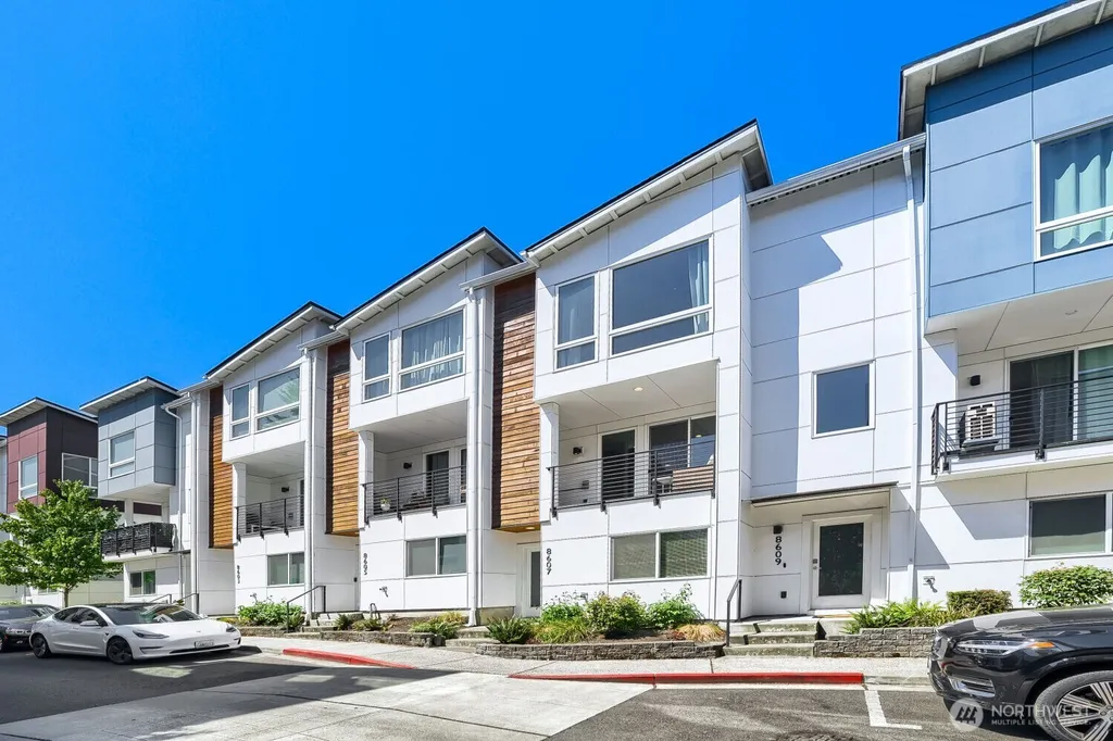 8607 22nd Place NE Seattle WA 98115