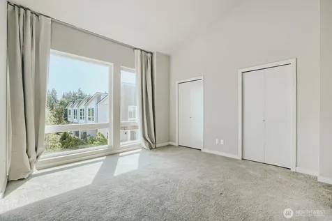 8607 22nd Place NE Seattle WA 98115