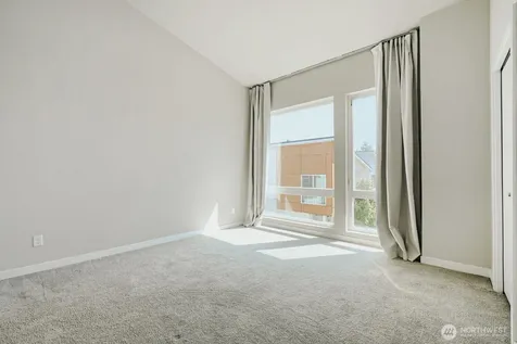 8607 22nd Place NE Seattle WA 98115