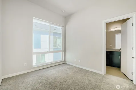 8607 22nd Place NE Seattle WA 98115