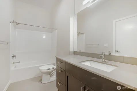 8607 22nd Place NE Seattle WA 98115