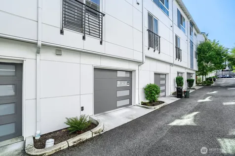 8607 22nd Place NE Seattle WA 98115